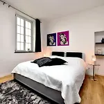 Countryside Escape For 9 Honnay