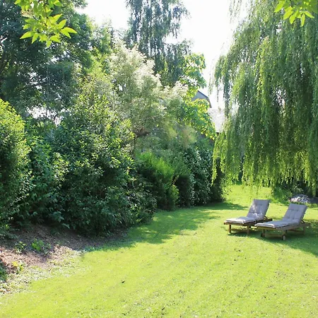 Countryside Escape For 9 * Honnay